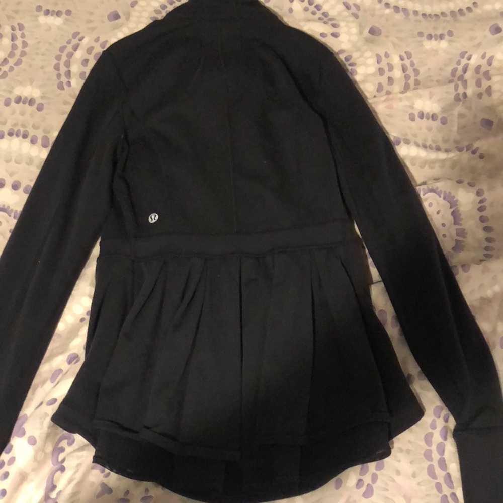 Lululemon ruffled zip up